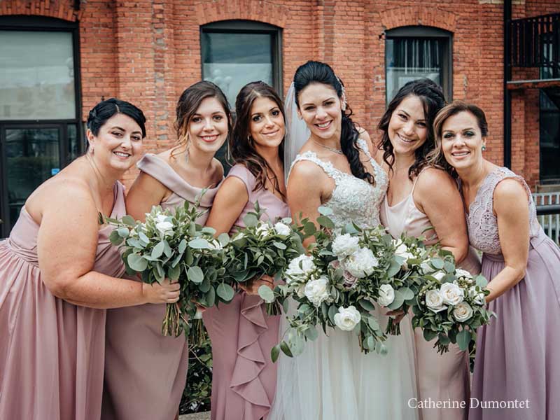 La mariée et les filles d'honneur à l'Ambroisie et l'Espace Canal