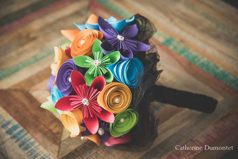 bouquet coloré avec têtes de morts