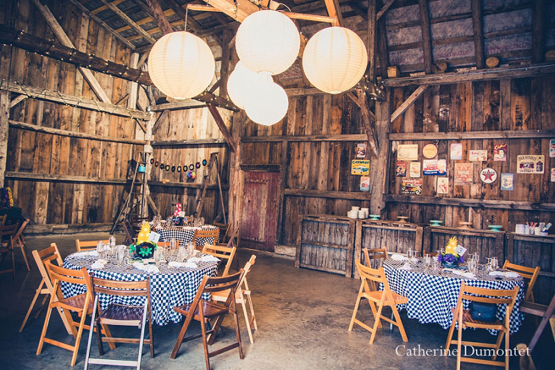 salle décorée au Jude-Pomme à Oka