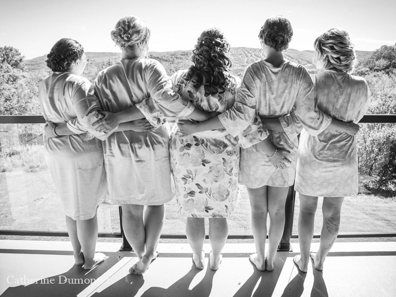 la mariée et ses filles d'honneur