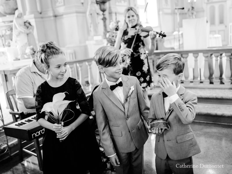 cérémonie de mariage à l'église Sainte-Jeanne de Chantal