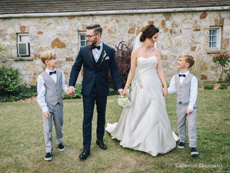 Les mariés avec leurs enfants