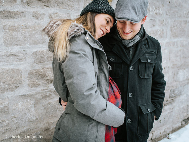 grossesse en hiver dans le Vieux-Montréal