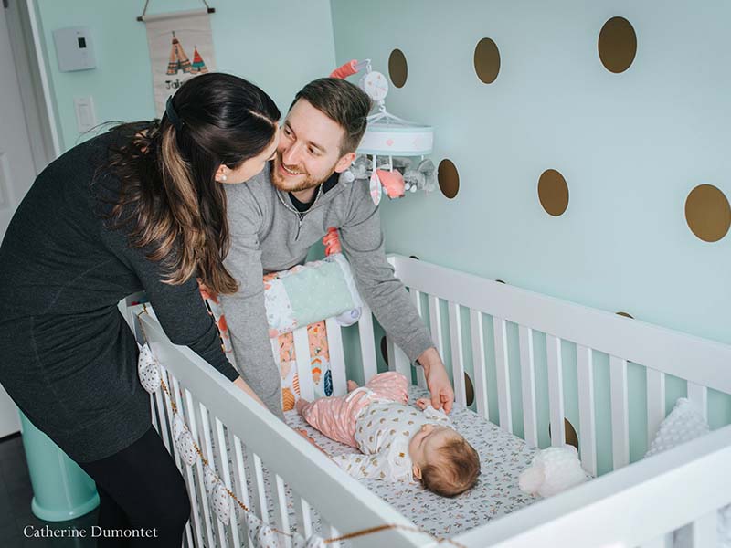 photo de bébé à la maison