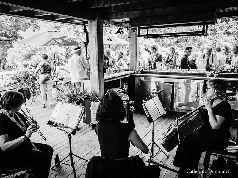 cocktail de mariage au Vieux Moulin à Rigaud