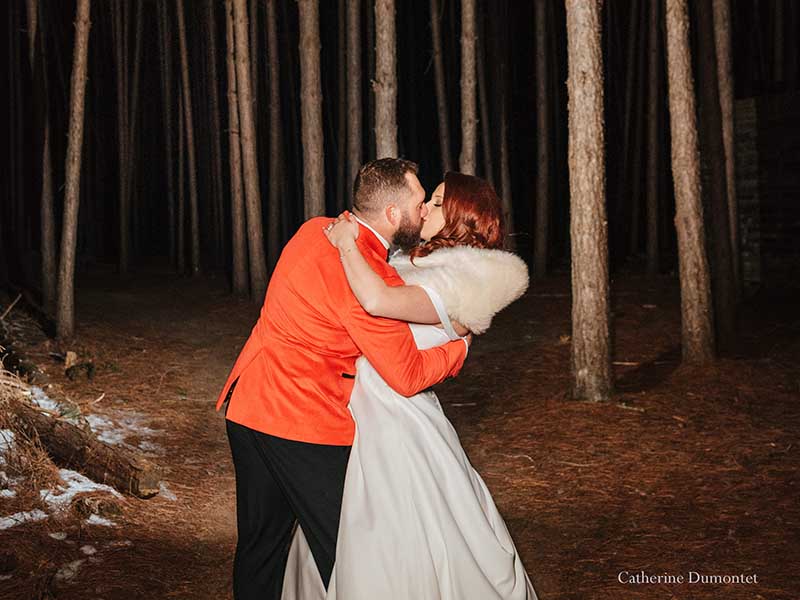 Laurentians winter wedding in the Grand Lodge woods