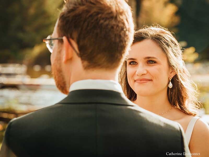cérémonie sur le bord de l'eau à Tremblant