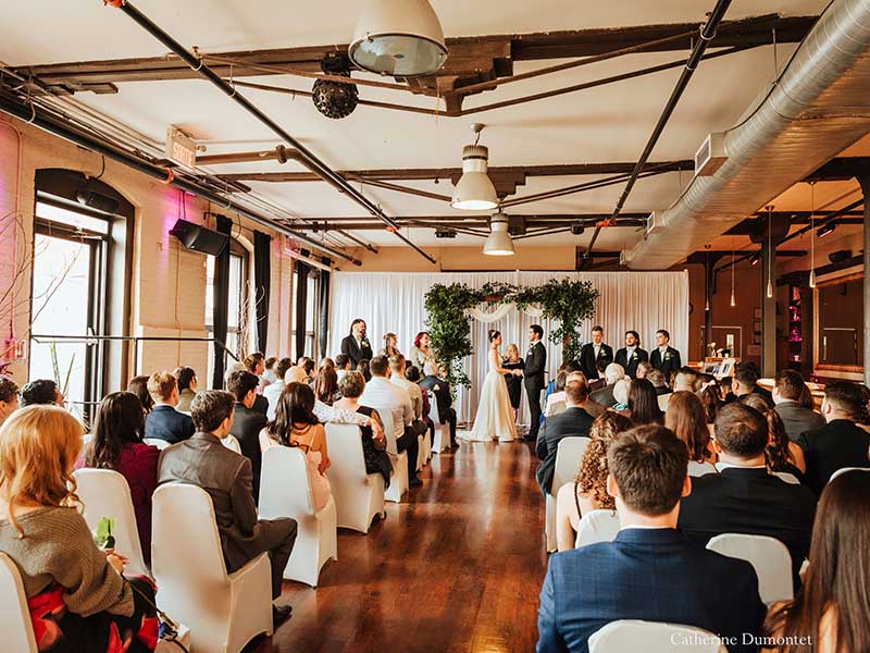 la cérémonie de mariage à l'Espace Canal