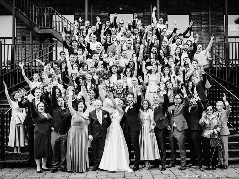 photo de groupe dans les escaliers du Château St-Ambroise