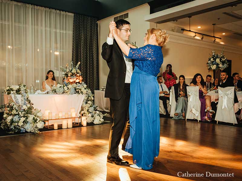 première danse marié avec sa maman au Golf Parcours du Cerf